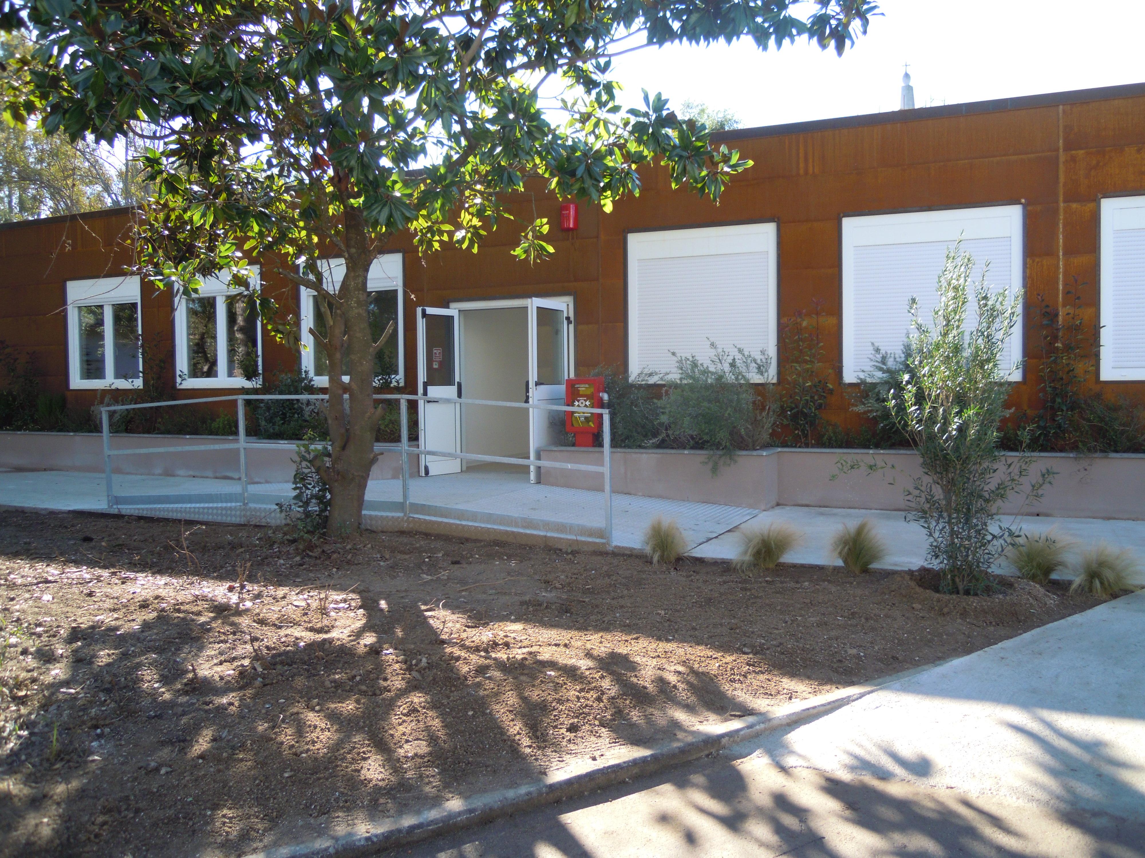 Ampliamento con struttura NZEB del Liceo "Democrito" in Roma X - viale Prassilla-5