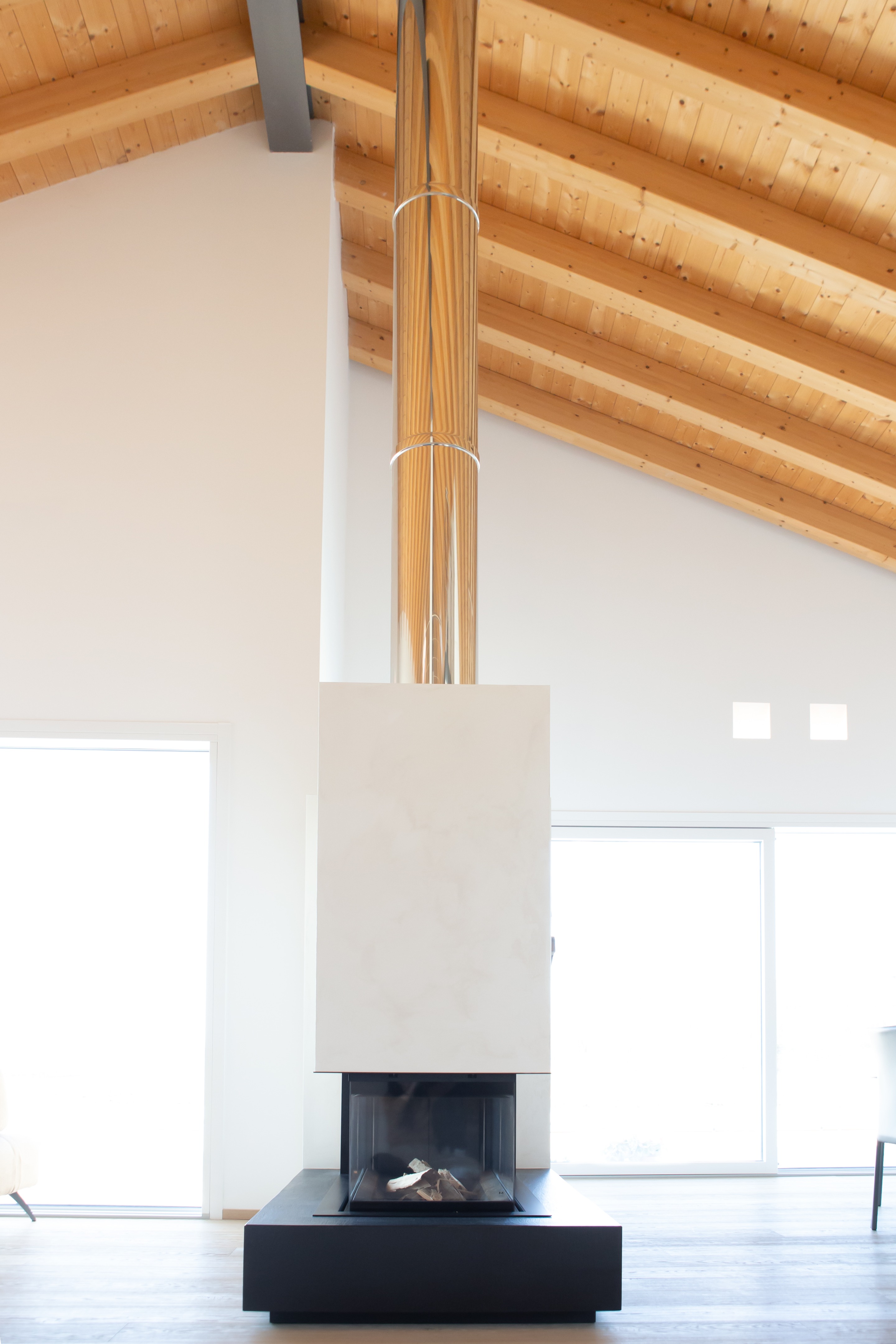 木质温馨，空间层次感凸显的家居设计-21