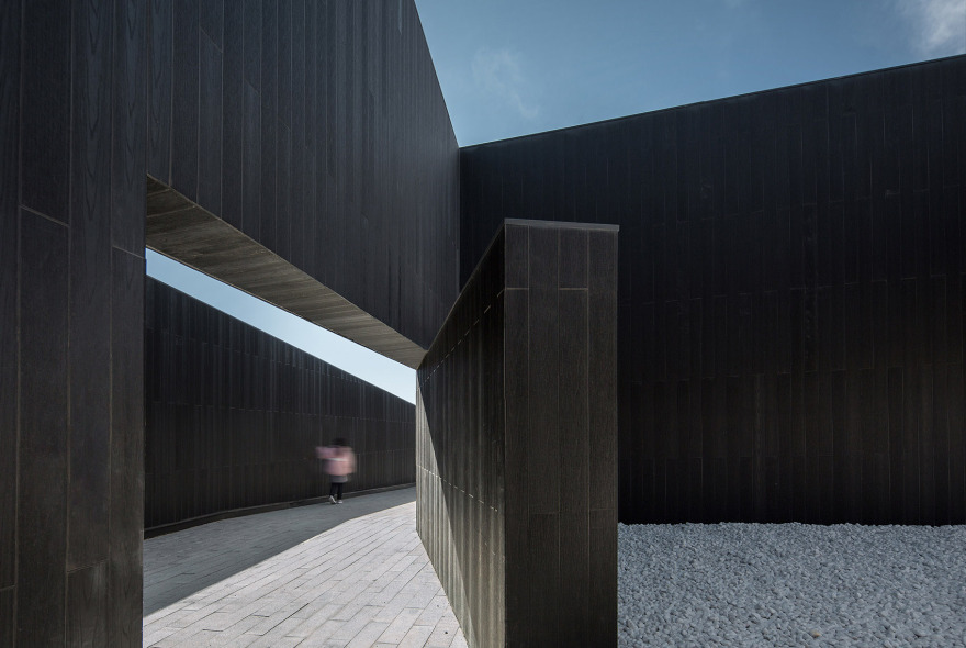 雪山下的神圣黑帐篷——藏地观景平台设计-63