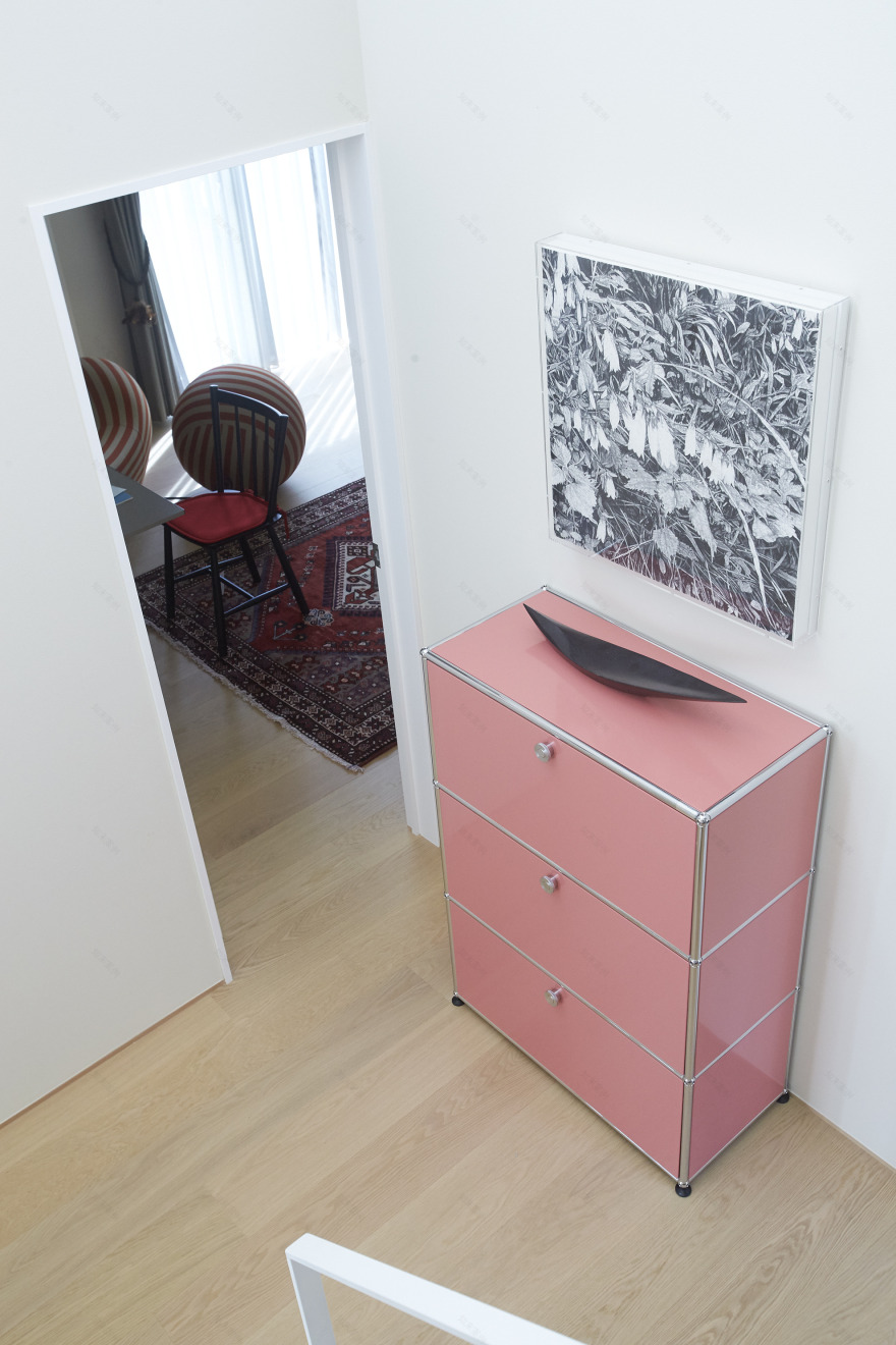 日本 Morioka 别墅现代室内设计,USM 模块化家具打造宽敞生活空间-16