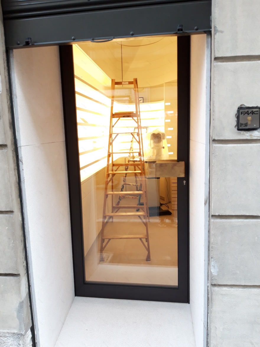 旧建筑新生的商业空间-16