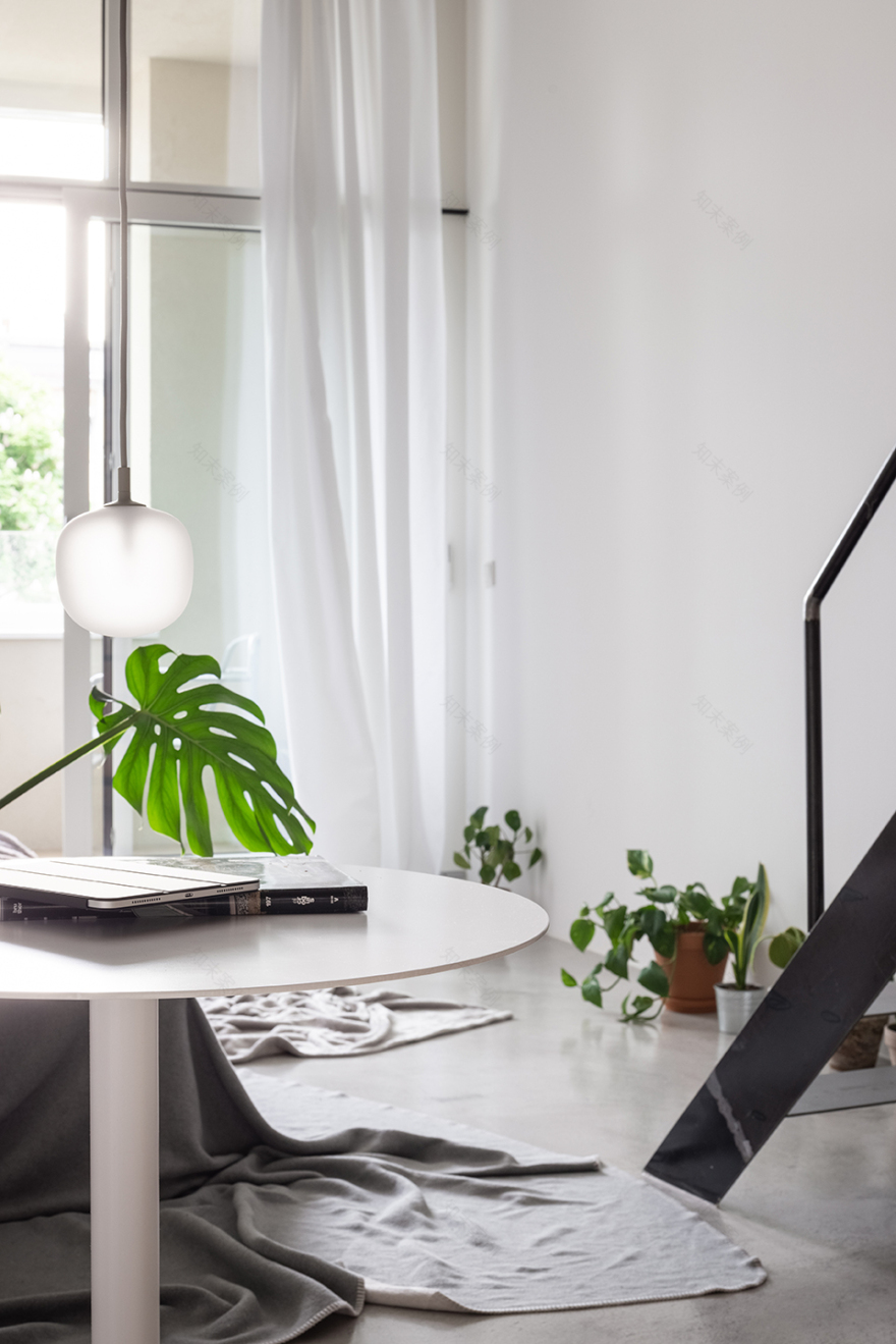 斯洛伐克蓝色教堂旁简约实用单间公寓设计丨斯洛伐克布拉迪斯拉发丨Kilo,Honč-50