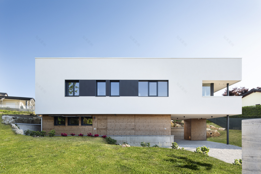 意大利环保别墅 CASA BG,和谐融入自然景观-1