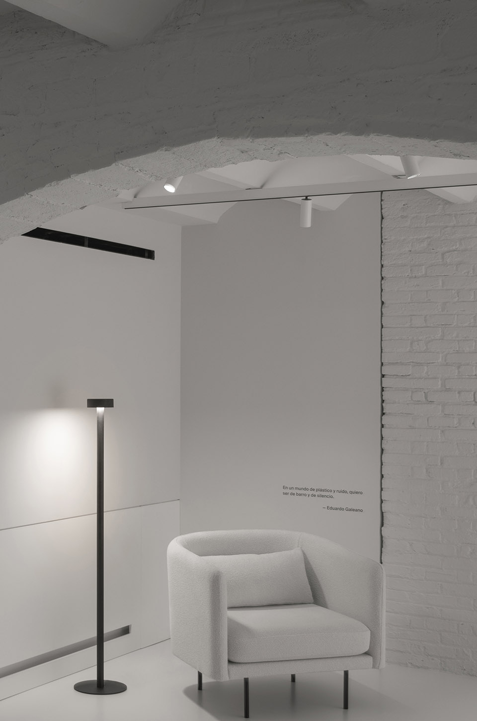 RI HOUSE家居展厅，巴塞罗那/当代艺术画廊的空间形式结合家庭空间元素-27