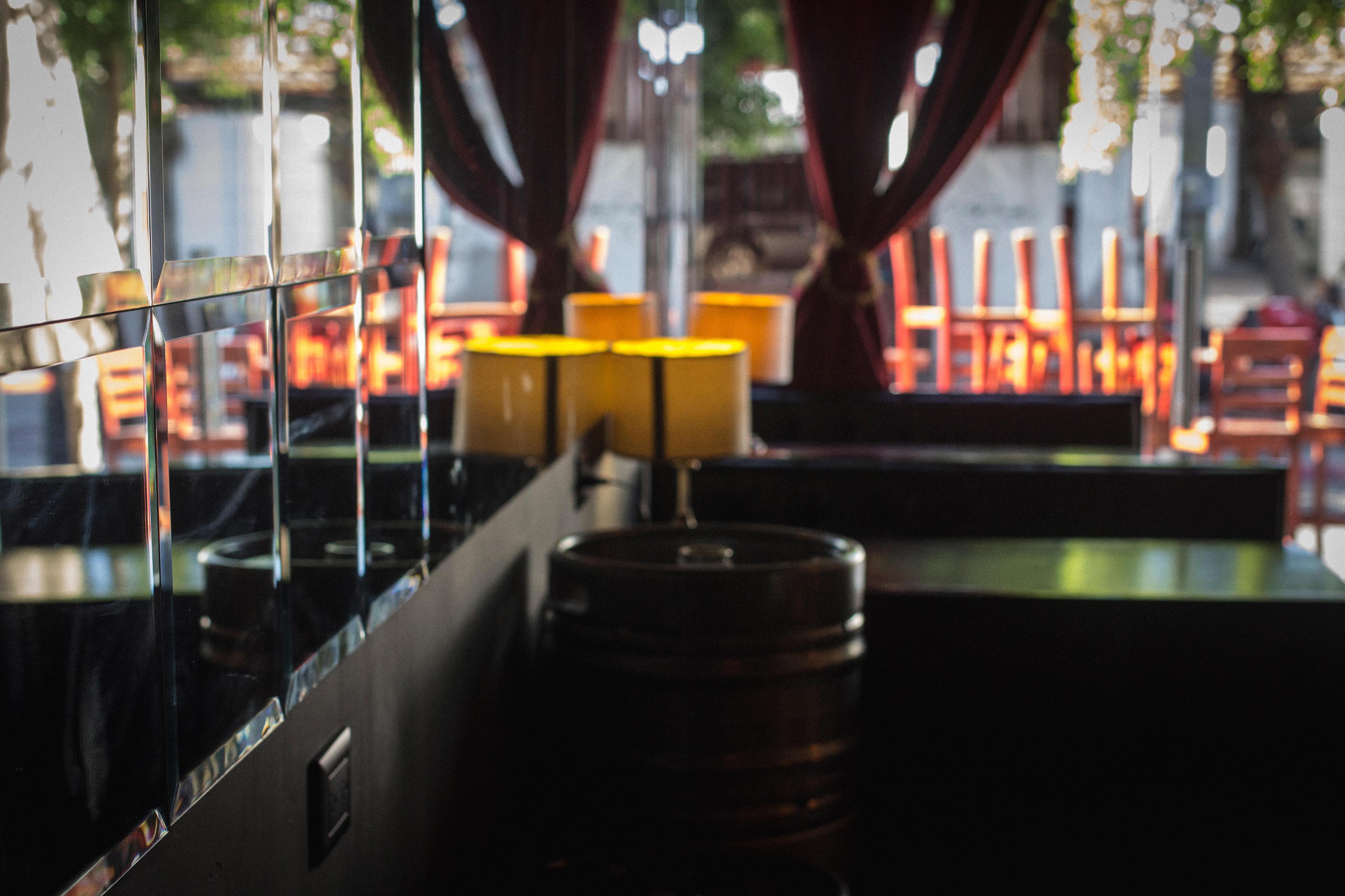 墨西哥历史中心酒吧 Al Antigua Bar 的现代改造-5