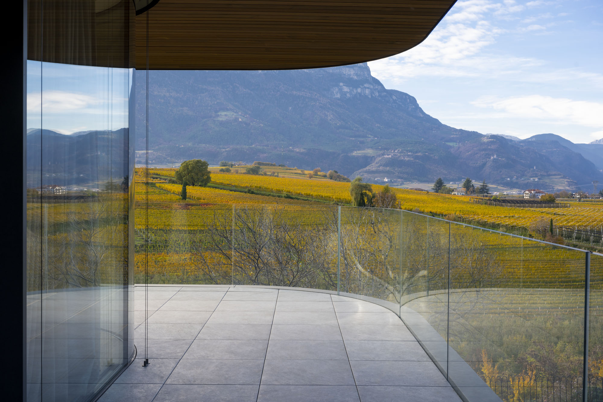 融入自然的山间别墅设计丨意大利丨monovolume architecture + design-13