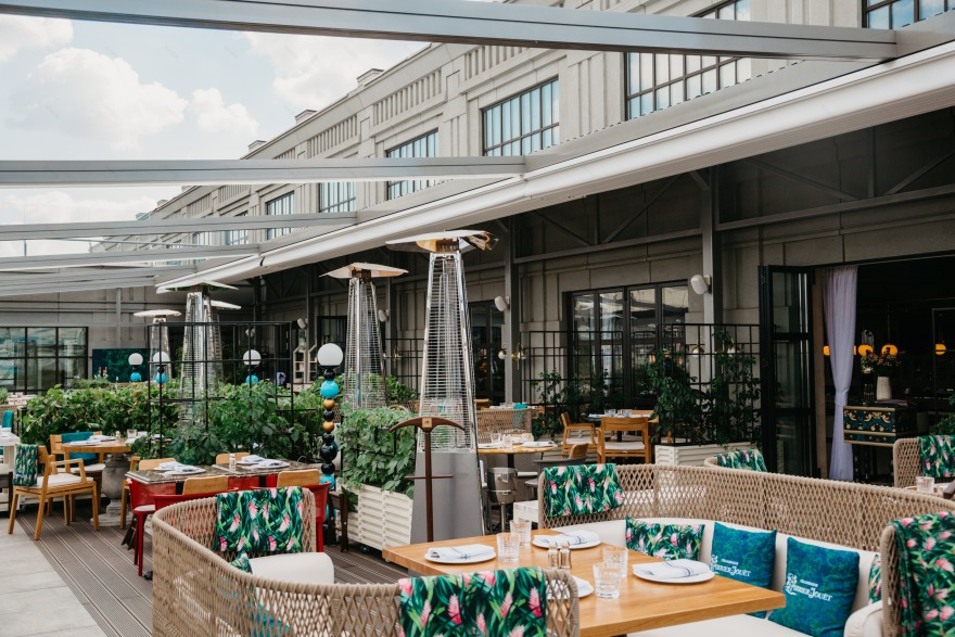 莫斯科高档餐厅 Buro Tsum,Ethimo 打造全景露台魅力空间-8
