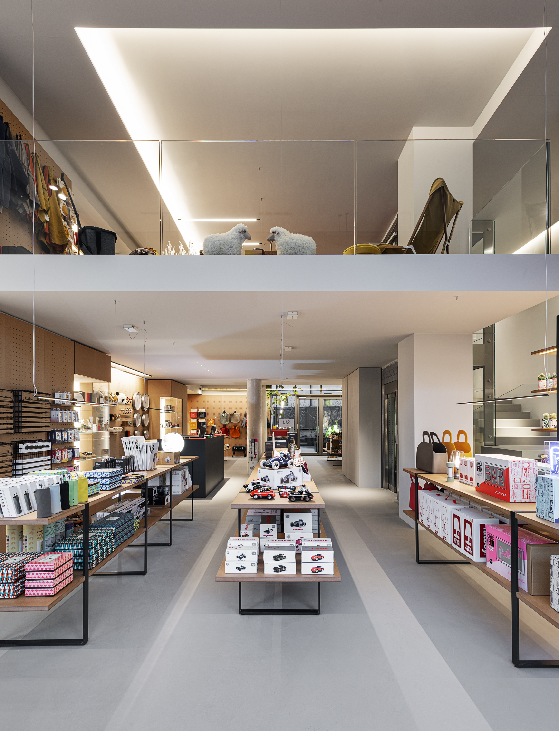 米兰 Moronigomma 店铺-14