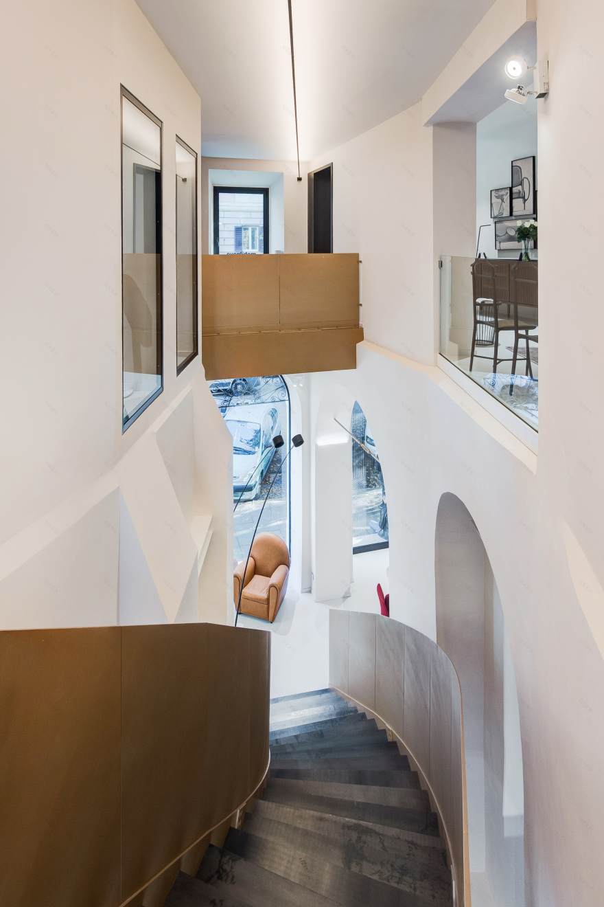 波尔特罗纳·弗劳展厅-22