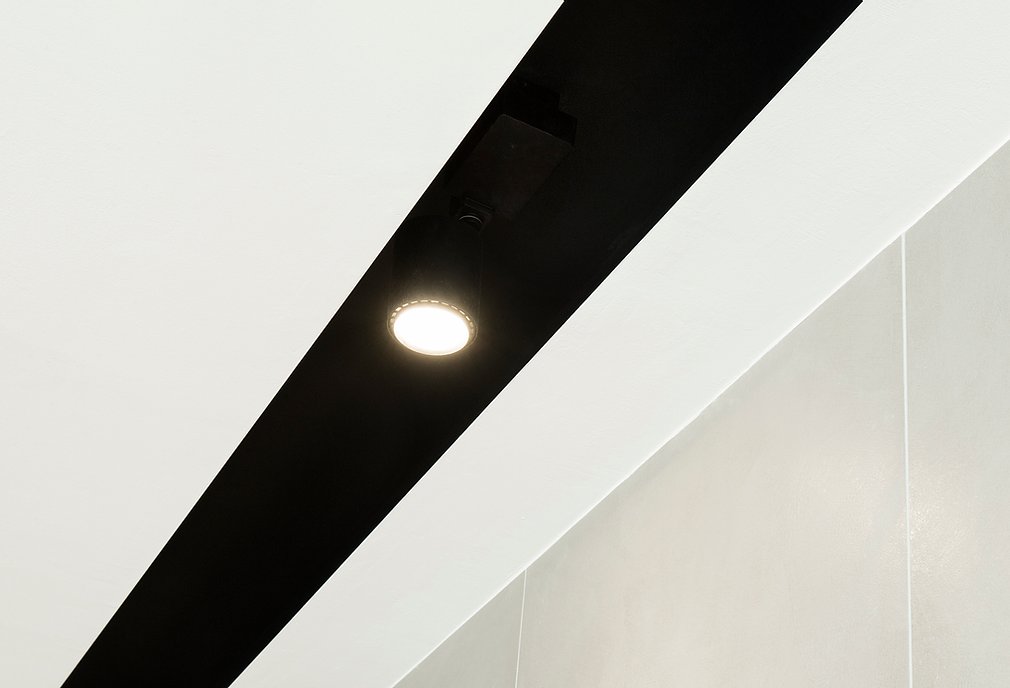 颠覆传统的保险机构办公空间设计-6