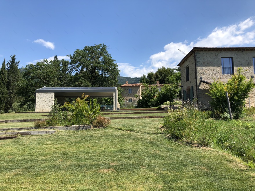 意大利百年烟草工厂改造,绿色建筑与艺术的完美融合-3