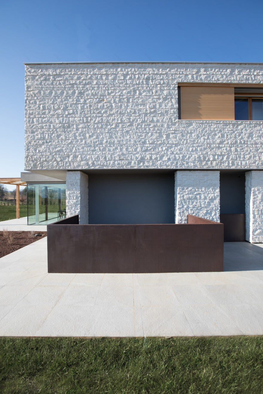 意大利乡村别墅 MK,融入自然的纯净设计-2