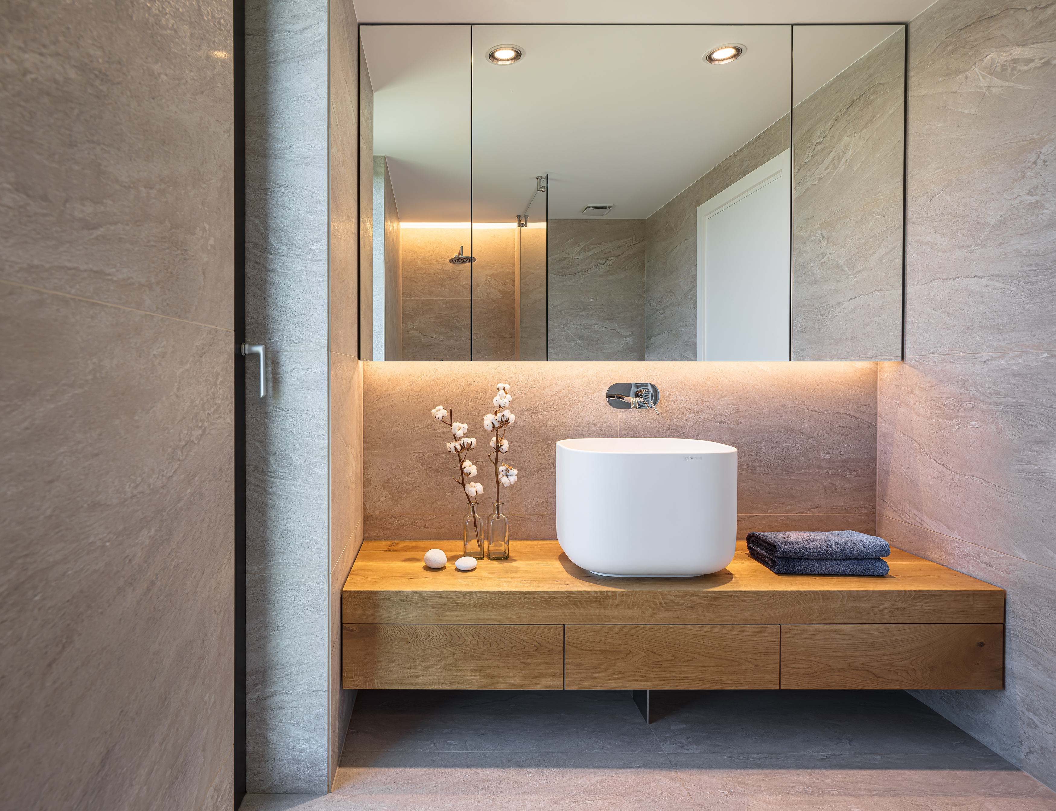 罗马尼亚森林中的“邻里之椅”——1408 号房屋设计-14