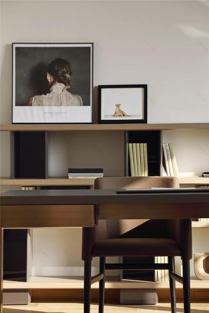 优雅清朗的 300㎡平层公寓设计-14