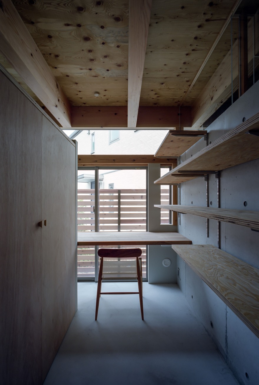 山林间的混凝土迷宫·日本 Minohshinmachi 住宅设计-19