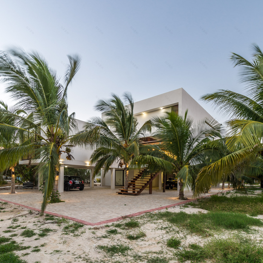 墨西哥海滨别墅 · 绿色与空间的完美融合-11