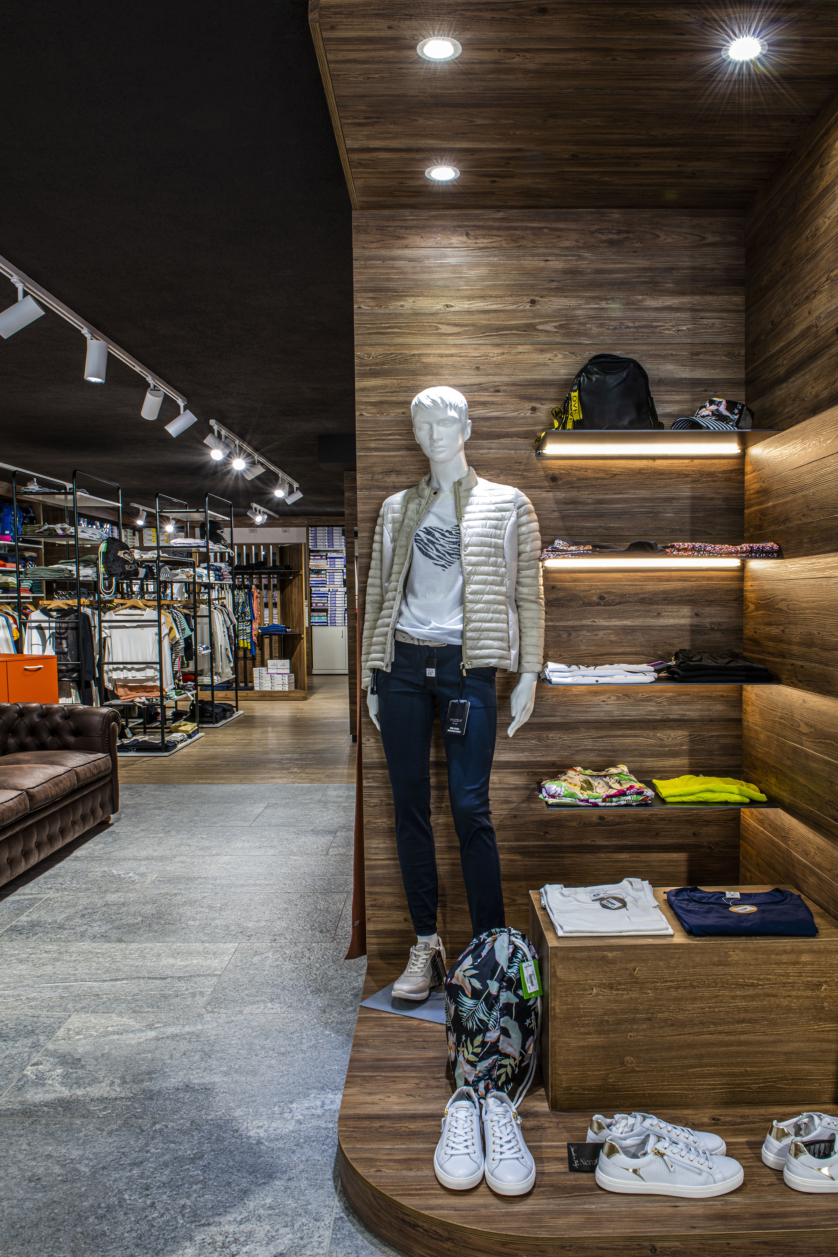 Longa Sport & Fashion 室内设计革新丨BM Italia-21