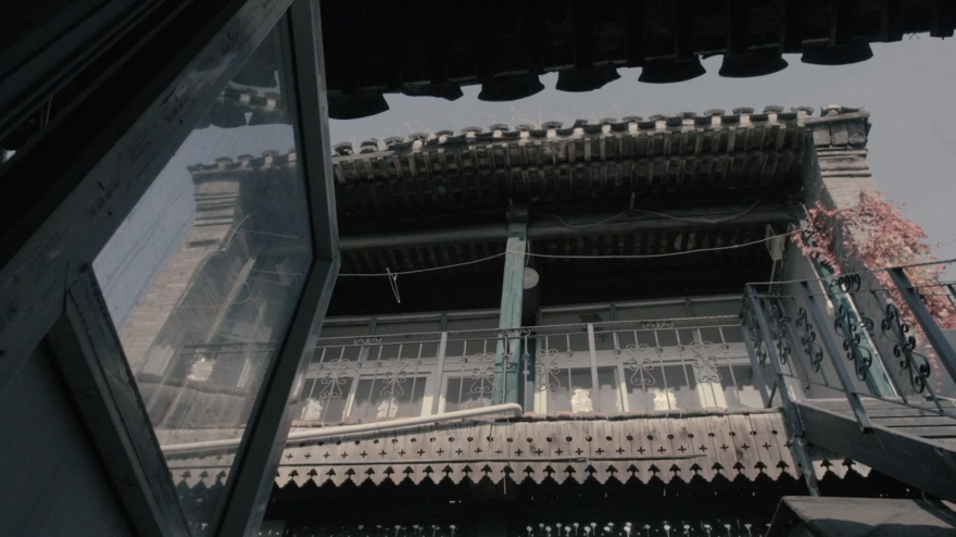 四合院变身为地下酒吧,历史与时尚的完美融合-10