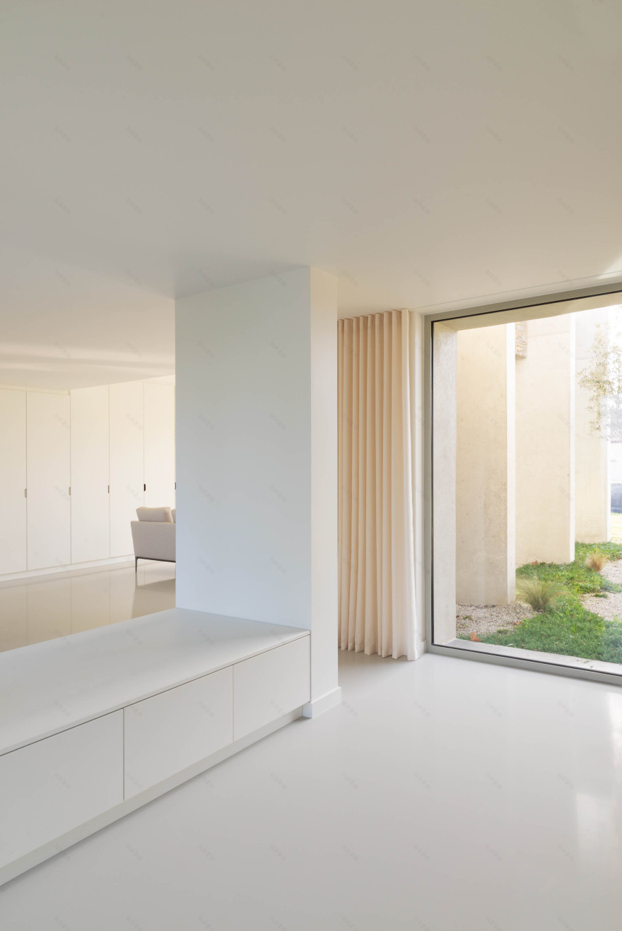 乡村别墅的现代新生 | BON 之家与两翼扩建-9