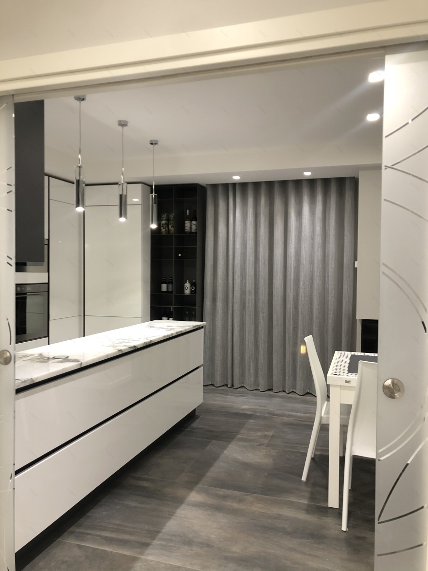 现代简约风公寓改造,干净利落重塑空间比例-10