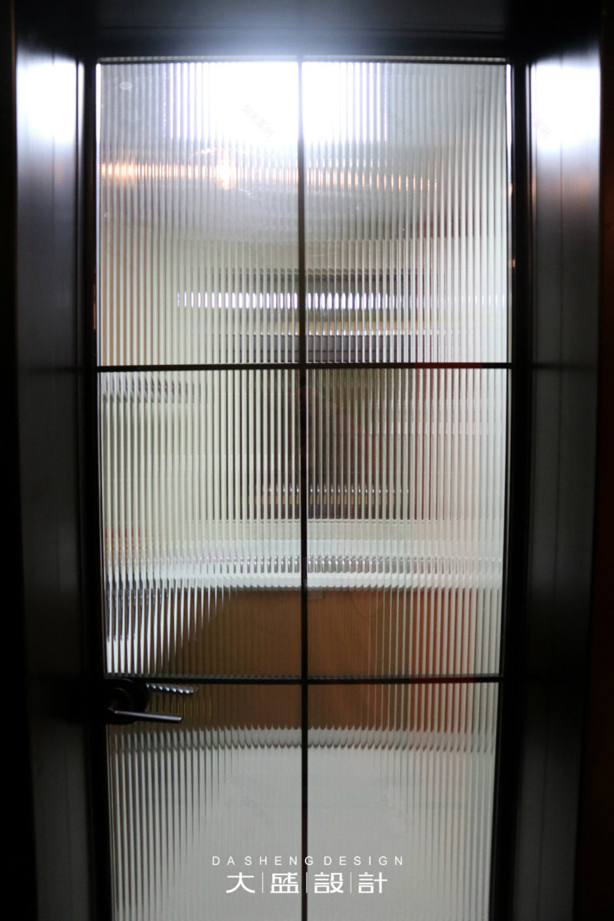 南宁光明城市 96㎡孟菲斯风格家居,色彩斑斓的甜蜜空间-47