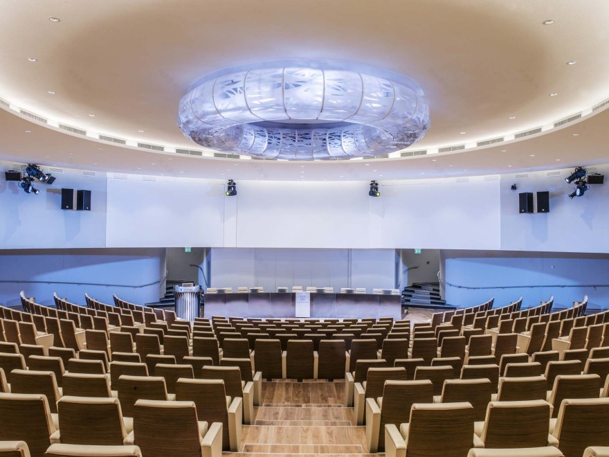 罗马技术大厅翻新 · 现代风格与先进技术的完美融合-15