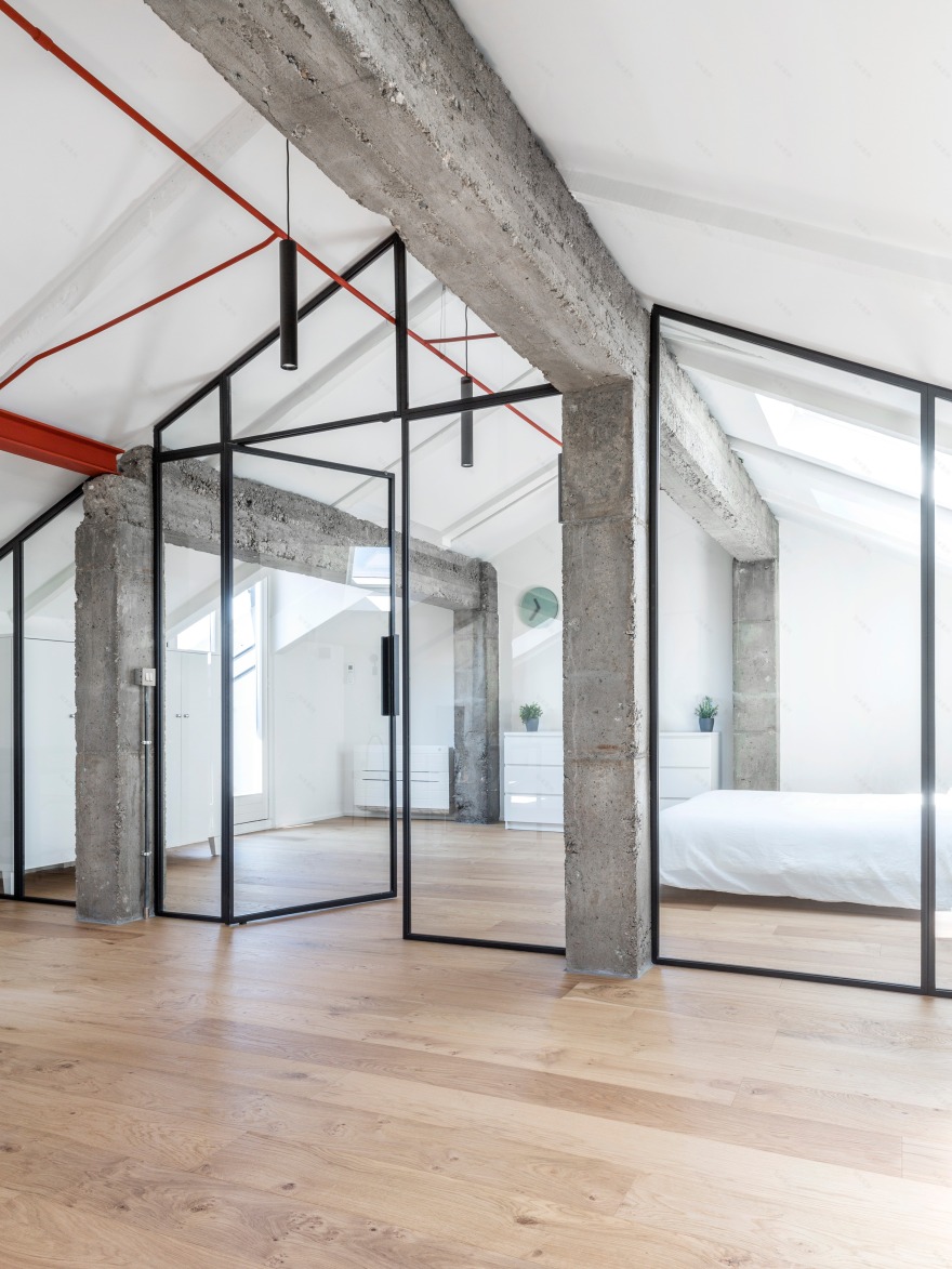 Torino 公寓顶层复式改造,打造舒适 Airbnb 空间-1