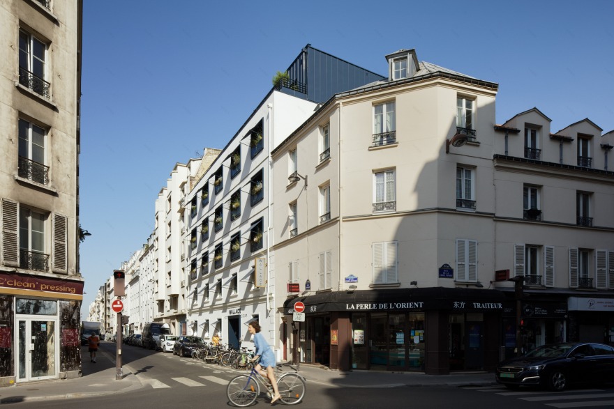 巴黎华莱士酒店,蓝调金属魅力与自然光的完美结合-11