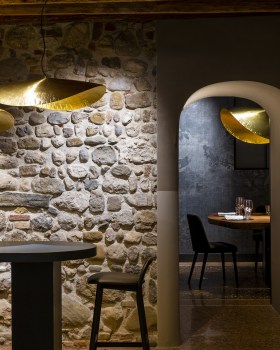 Vitello d'Oro（古城墙下的现代意式餐厅）