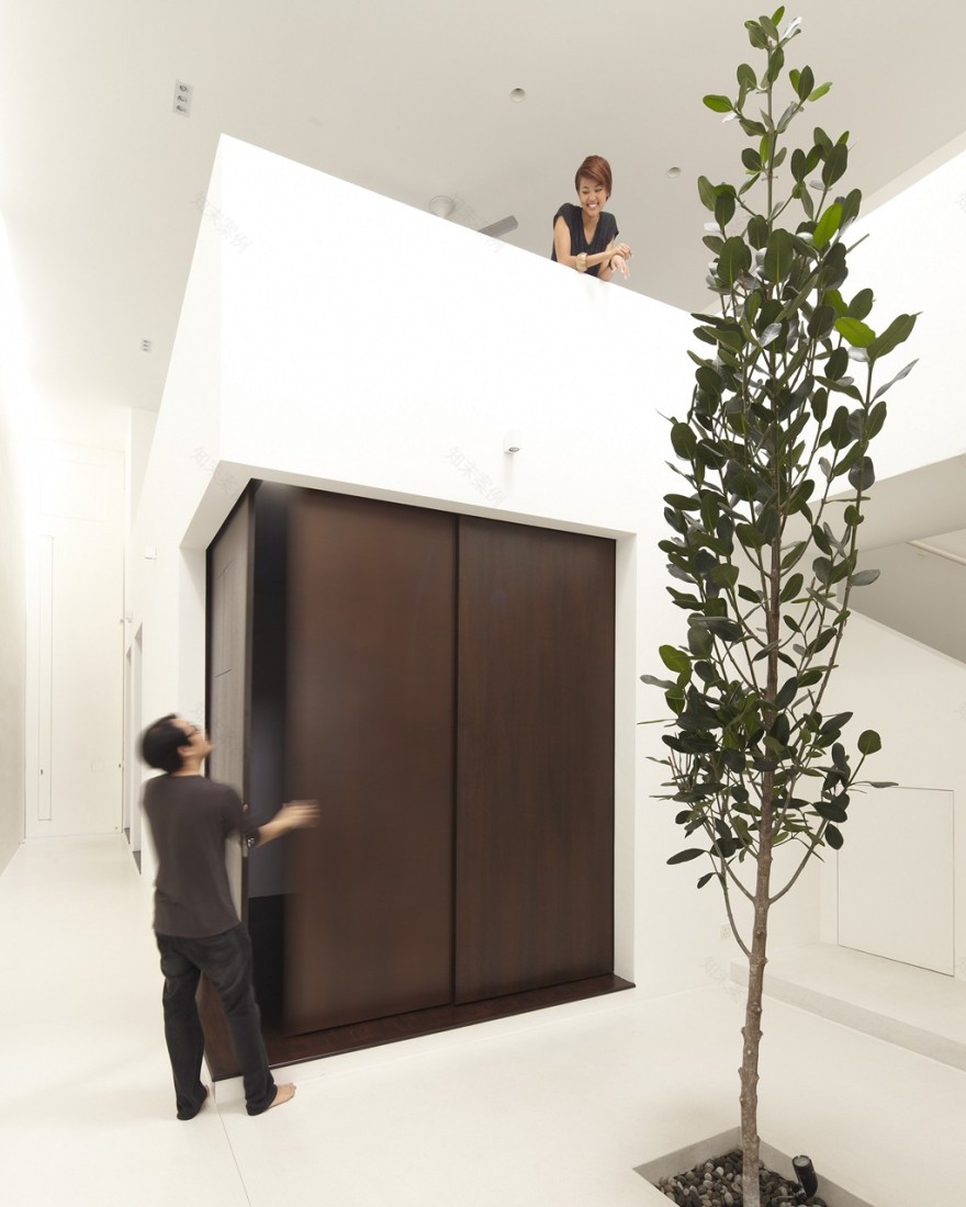 Fabian Tan Architects 的 Ittka House | 双层别墅设计翻转空间概念-19