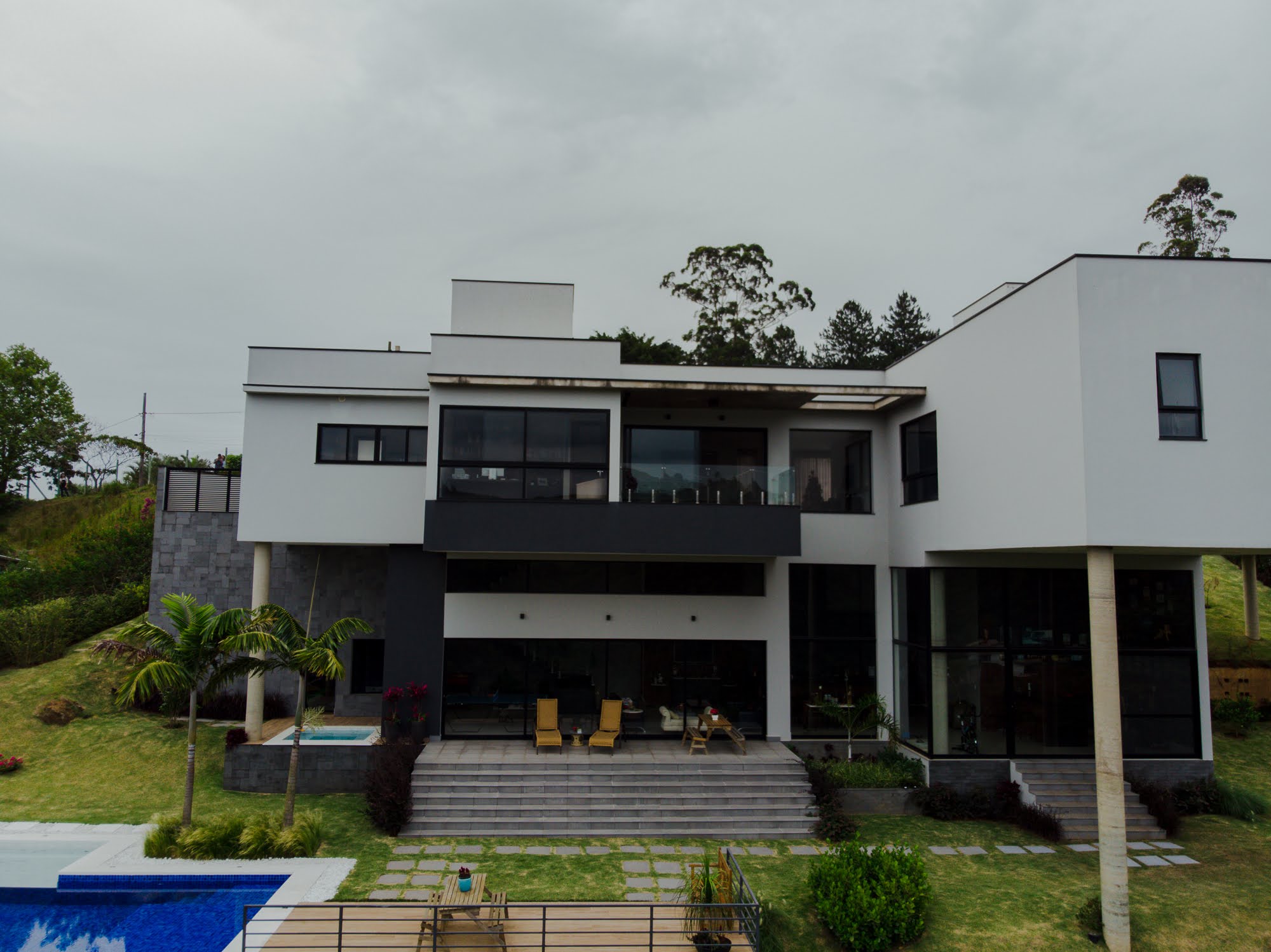 巴西现代主义风格别墅设计-8