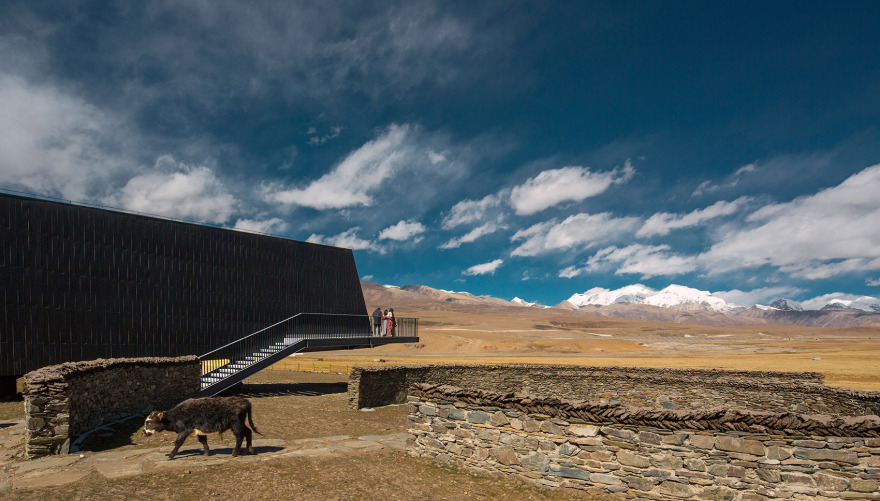 雪山下的神圣黑帐篷——藏地观景平台设计-58