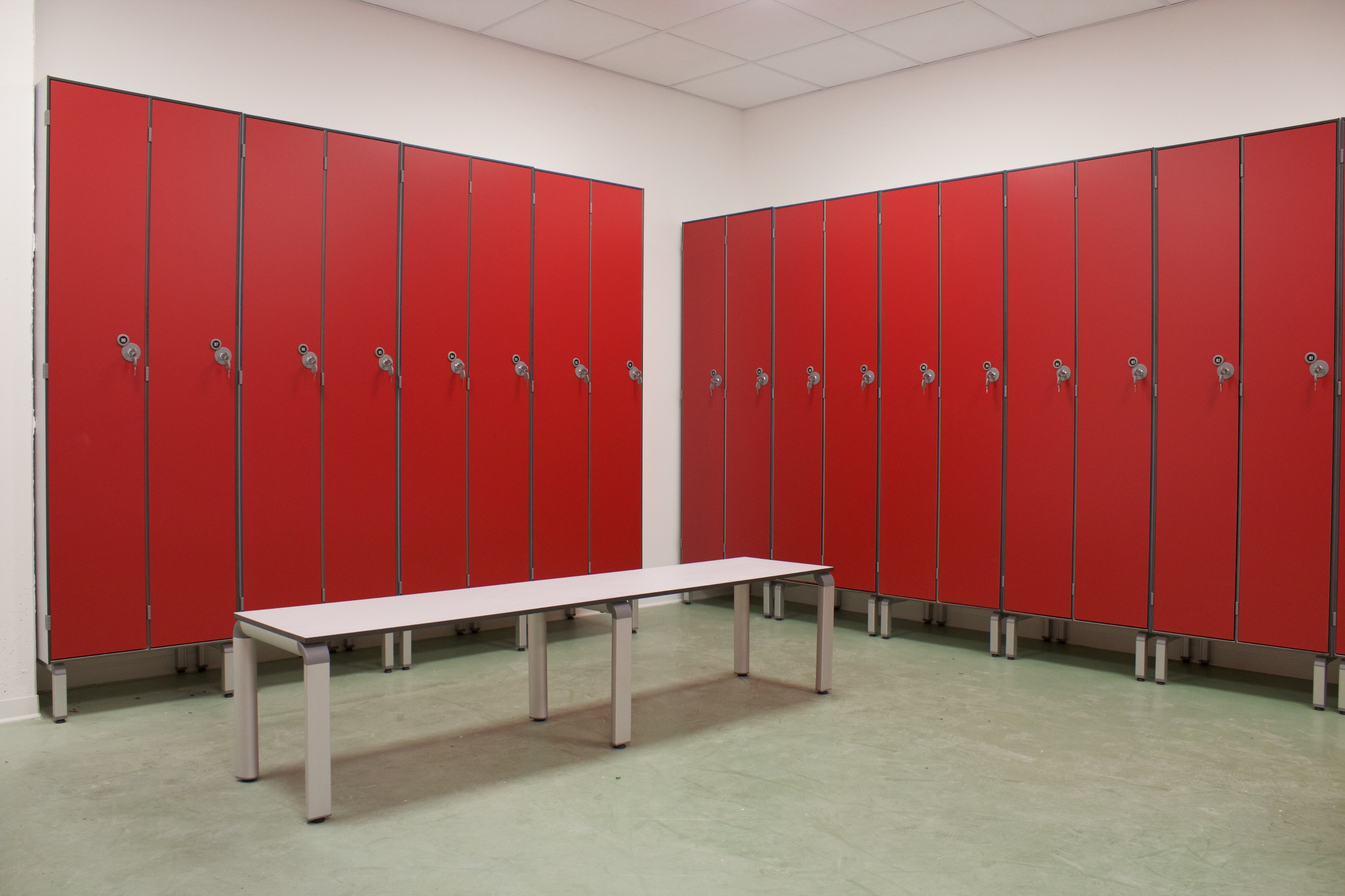 Indel B 企业更衣室设计-6