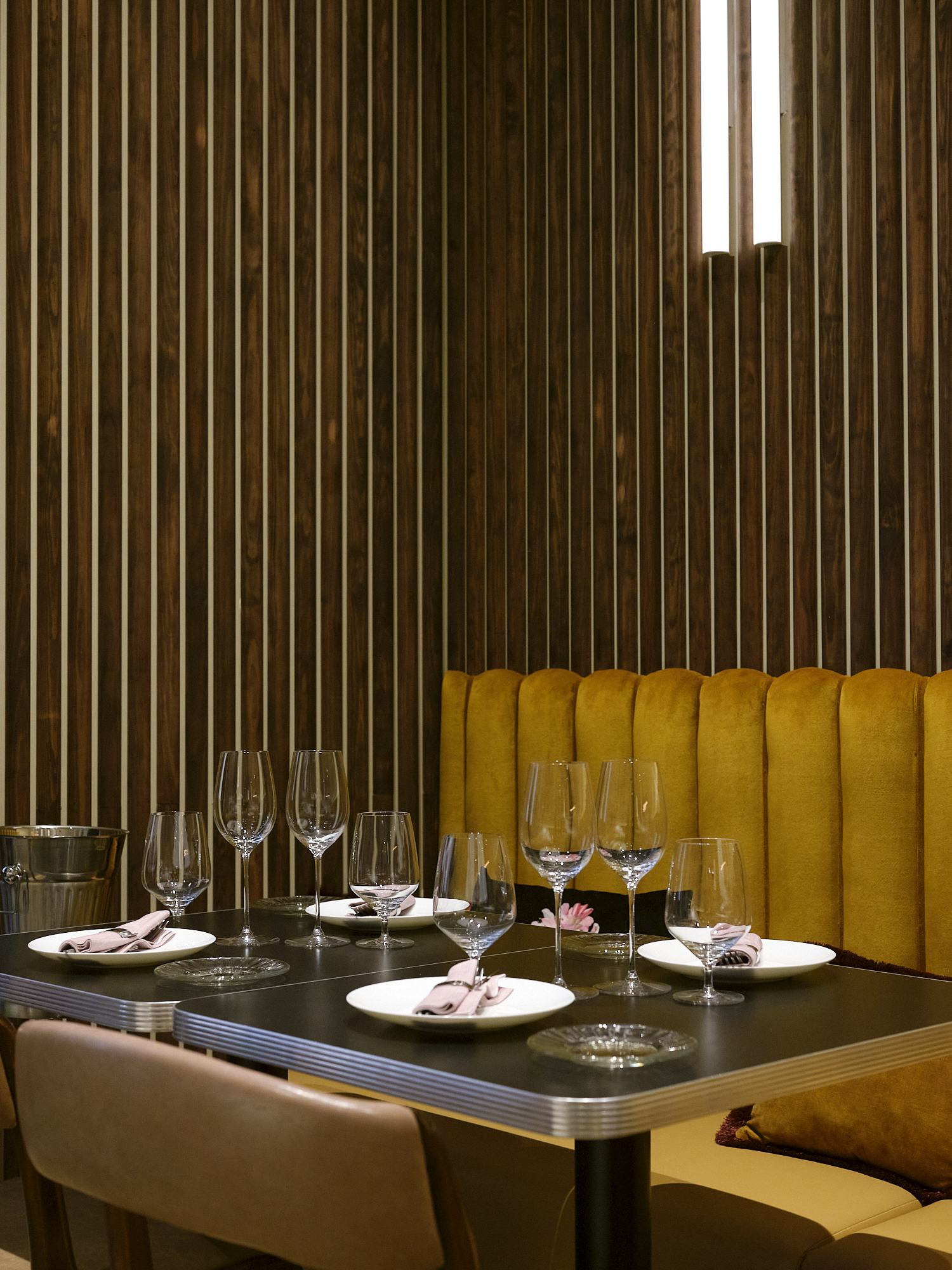 法式风情洋溢的 Ginette 餐厅设计-15