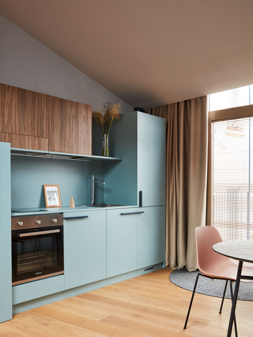 米兰历史建筑翻新公寓 | 蓝色月光的内部空间-11