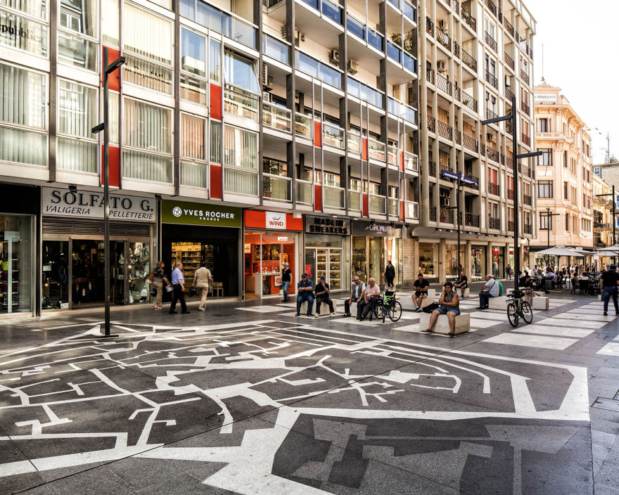 巴里市 Via Sparano 街道重生 | 城市公共空间与商业文化的完美融合-2