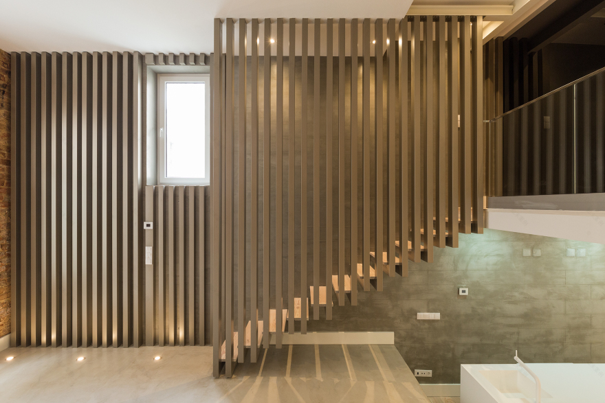 里斯本历史中心 150 平米三层复式公寓设计丨葡萄牙里斯本-0