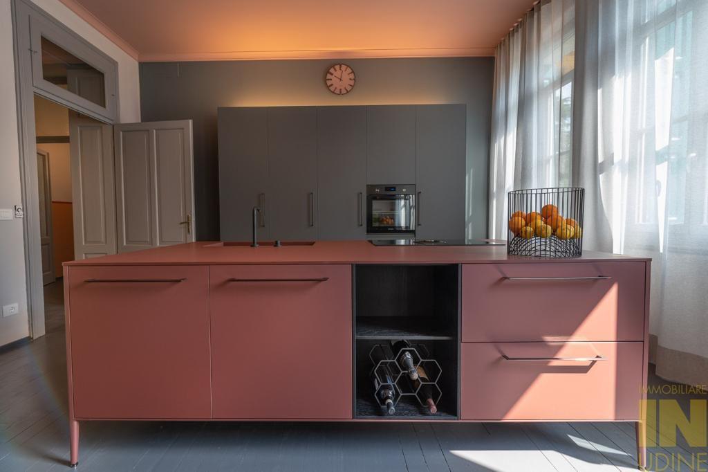 意大利乌迪内历史中心住宅改造，保守与现代的完美融合-28