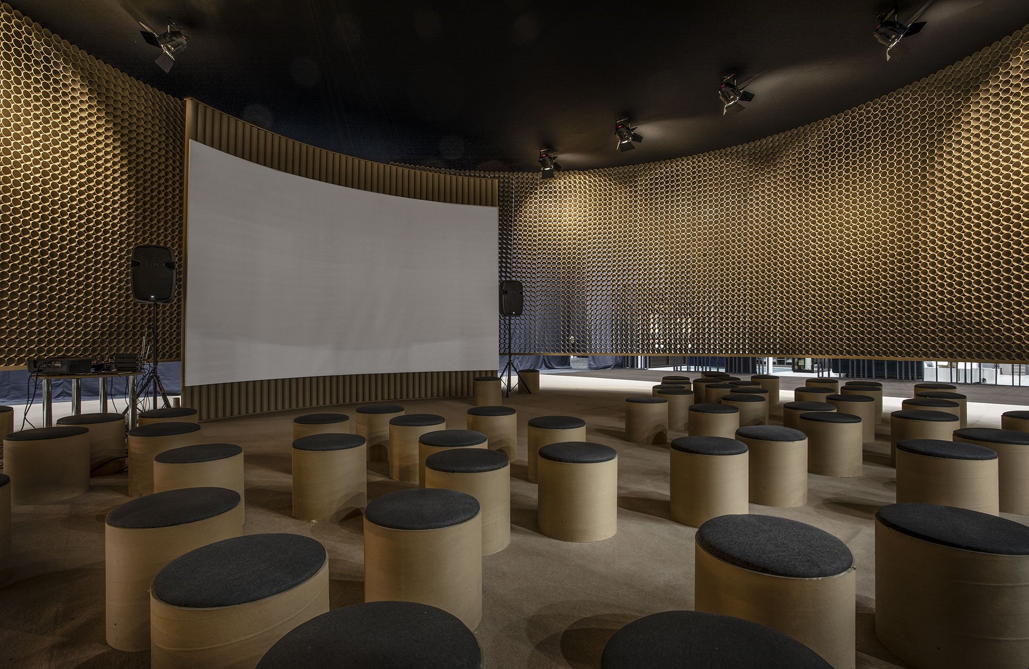 现在科洛礼堂-1