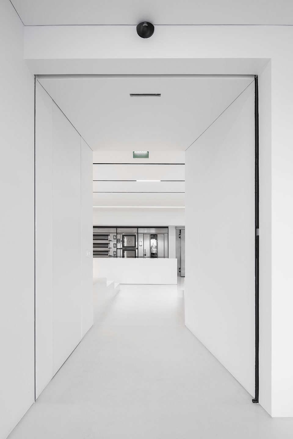 Ramalhos办公空间改造与扩建，葡萄牙/简洁纯粹的展示和办公空间-119