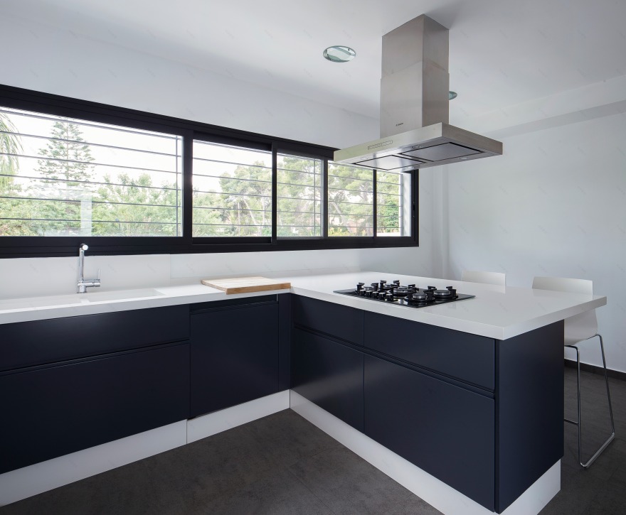 远避地中海色彩,北欧风别墅住宅-21