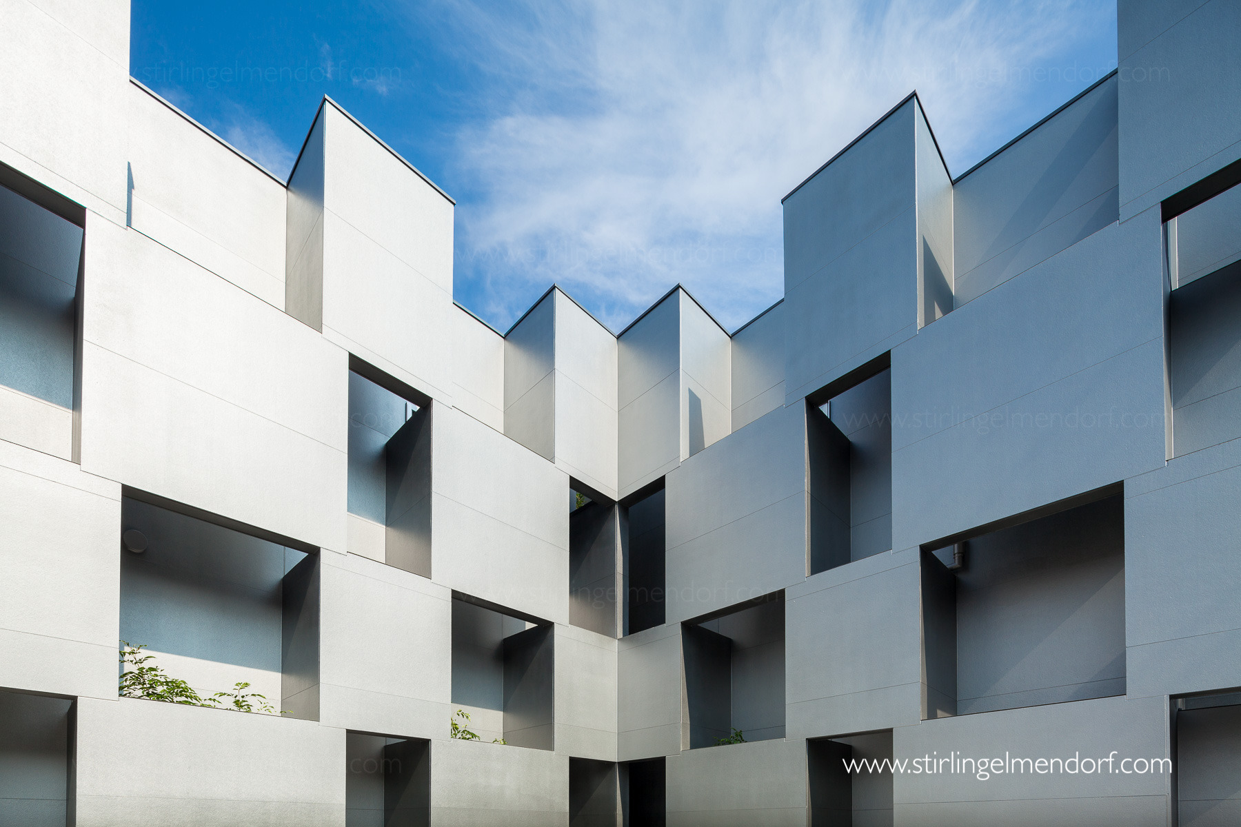 Stirling Elmendorf丨口腔医院丨Hiraoka Design - Kumano Dental Clinic-1