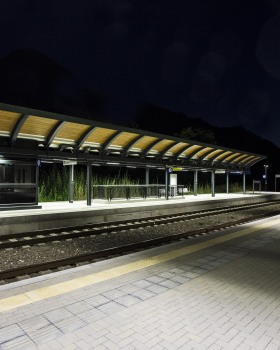 意大利 Trento 地区火车站的照明设计