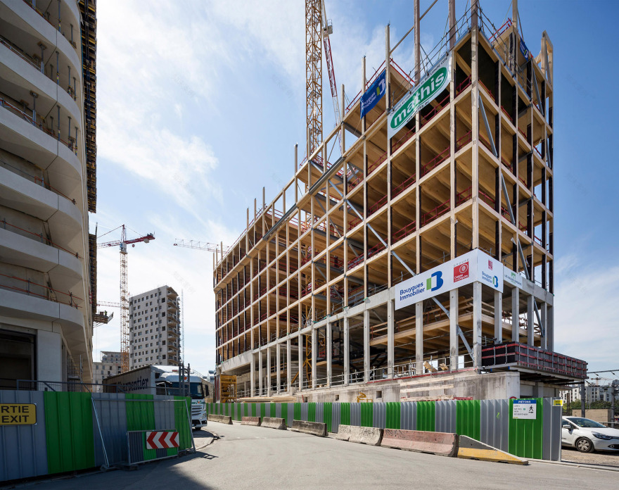 巴黎绿意办公空间,垂直景观与可持续设计完美融合-56