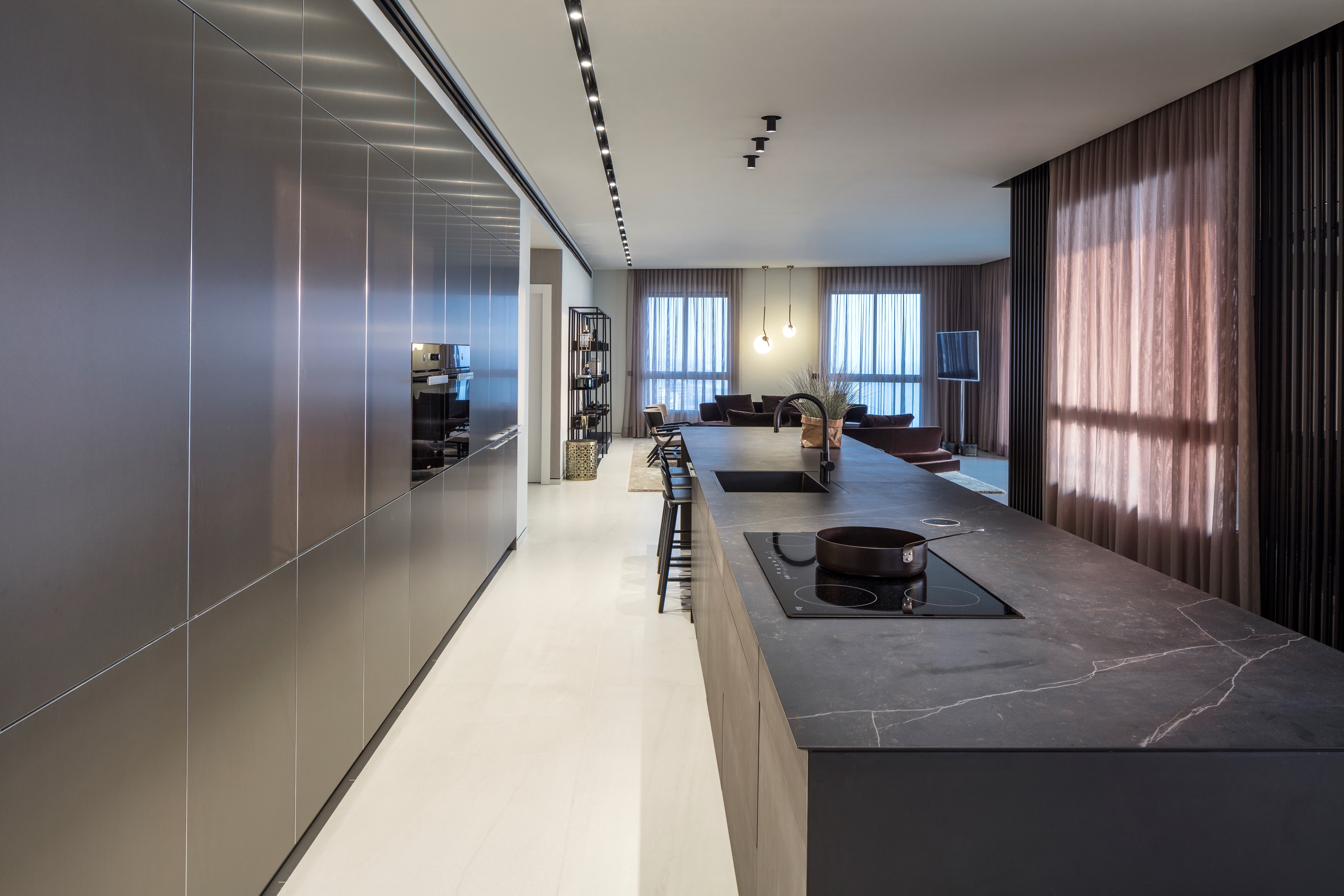 巴黎世家风尚的海景别墅设计-5