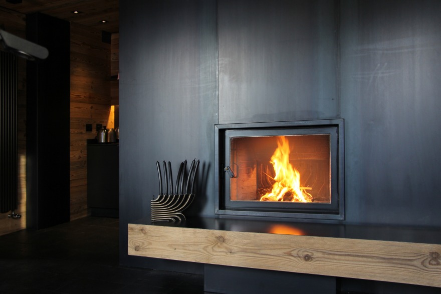 意大利山区百年老屋的现代情感空间-10