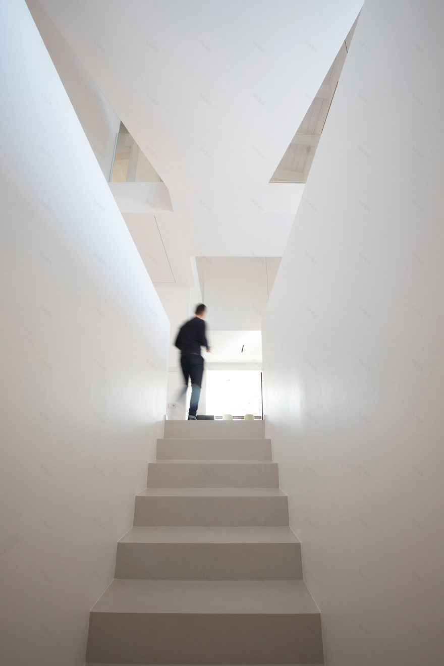 意大利乡村别墅 MK,融入自然的纯净设计-4