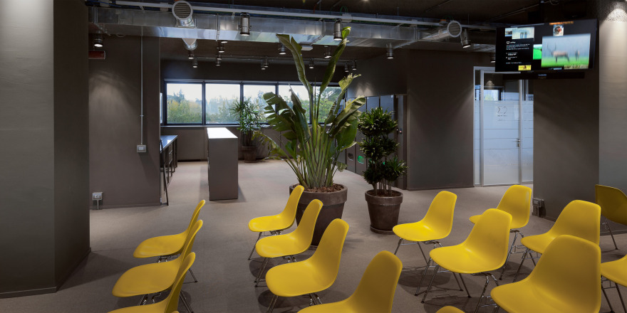 米兰 Widiba 银行总部,90 年代建筑的新生-13