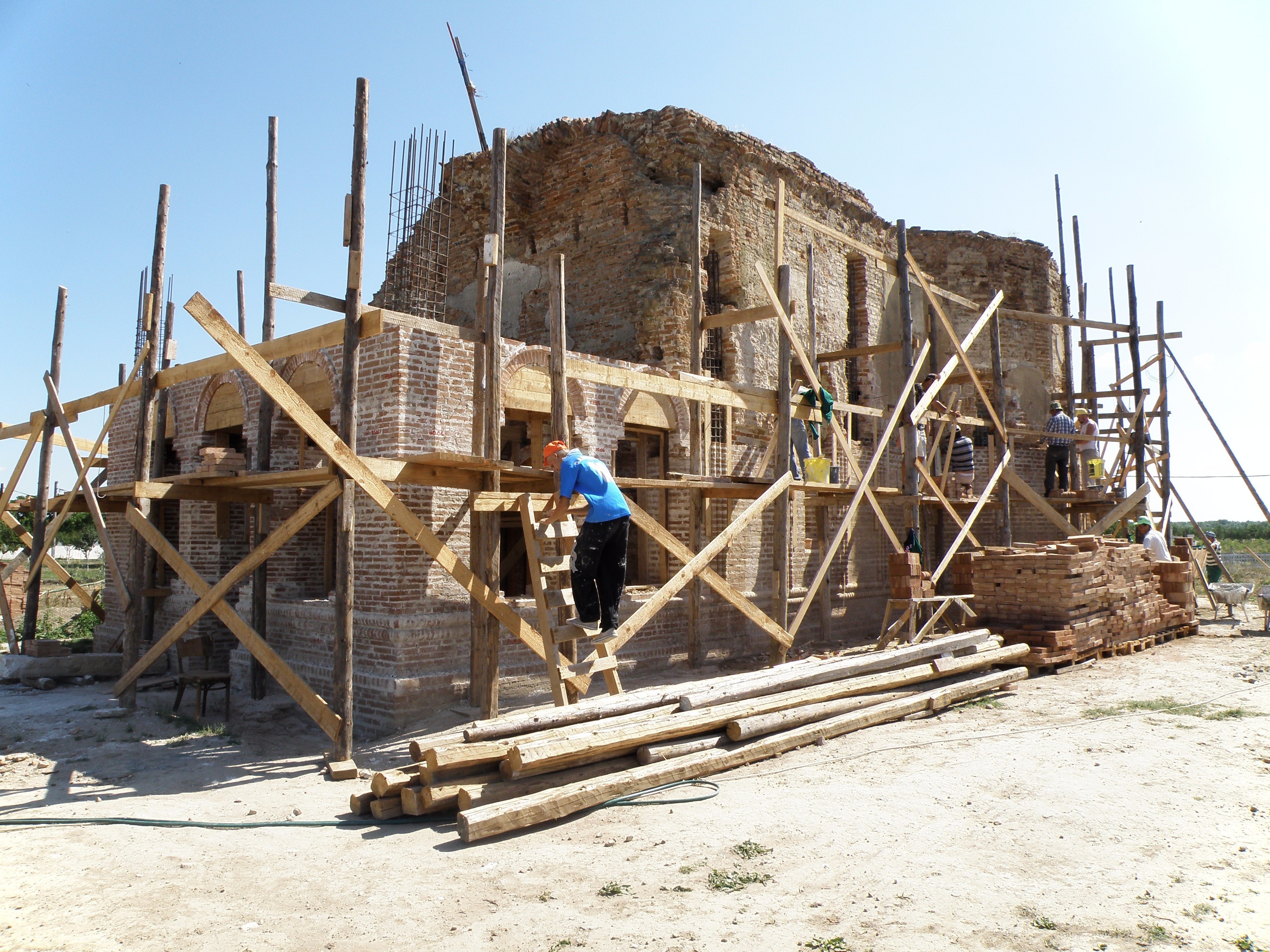 The Restoration of the Monastery Church Maxineni-3