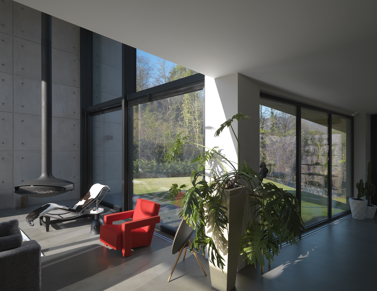 悬浮森林中的透明别墅-43